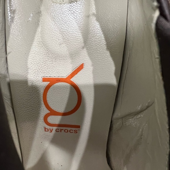 You by Crocs Dark Size 9 Wedges - Picture 6 of 6